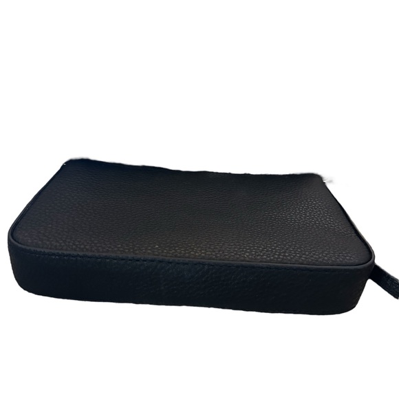 Kate Spade Convertible Bag to Wristlet Black Pebbled Leather. - Picture 5 of 13